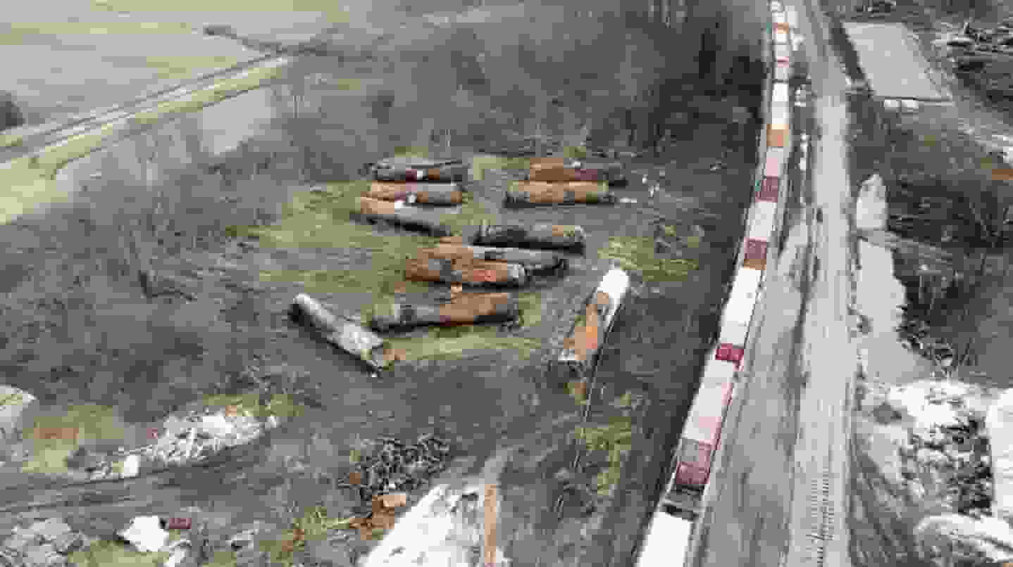 Northeast Ohio residents doubt returning after a toxic train derailment ...