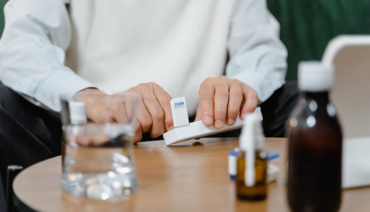 Hidden-dangers:-everyday-otc-drugs-that-can-harm-seniors